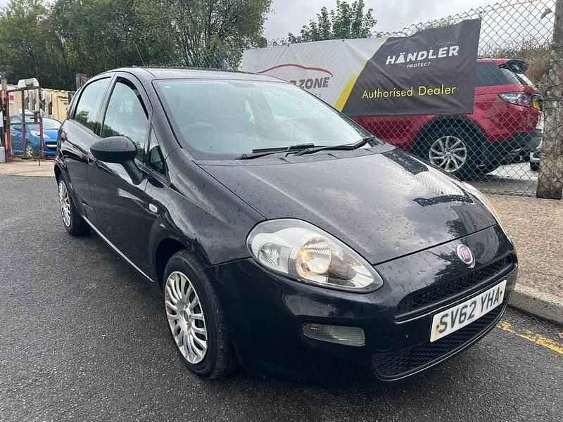 Used Fiat Punto Pop 69 HP (50 kW) 2012 Black Hatchback