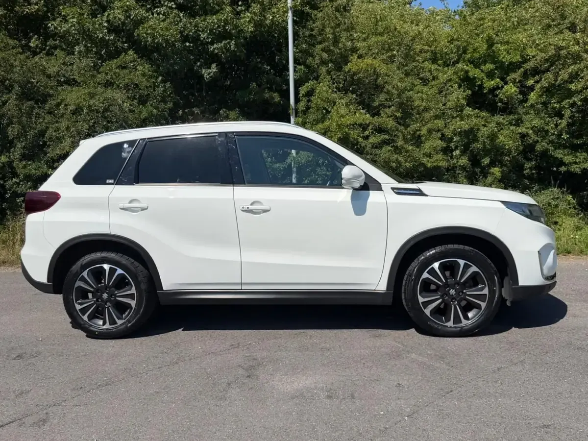 Used Suzuki Vitara SZ5 2021 White SUV