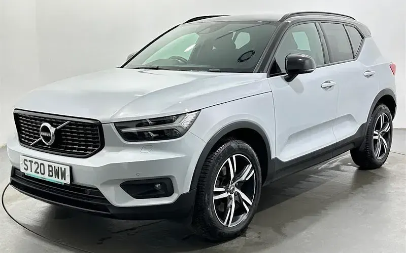 Used Volvo XC40 R-Design 190 HP (139 kW) 2020 Silver SUV
