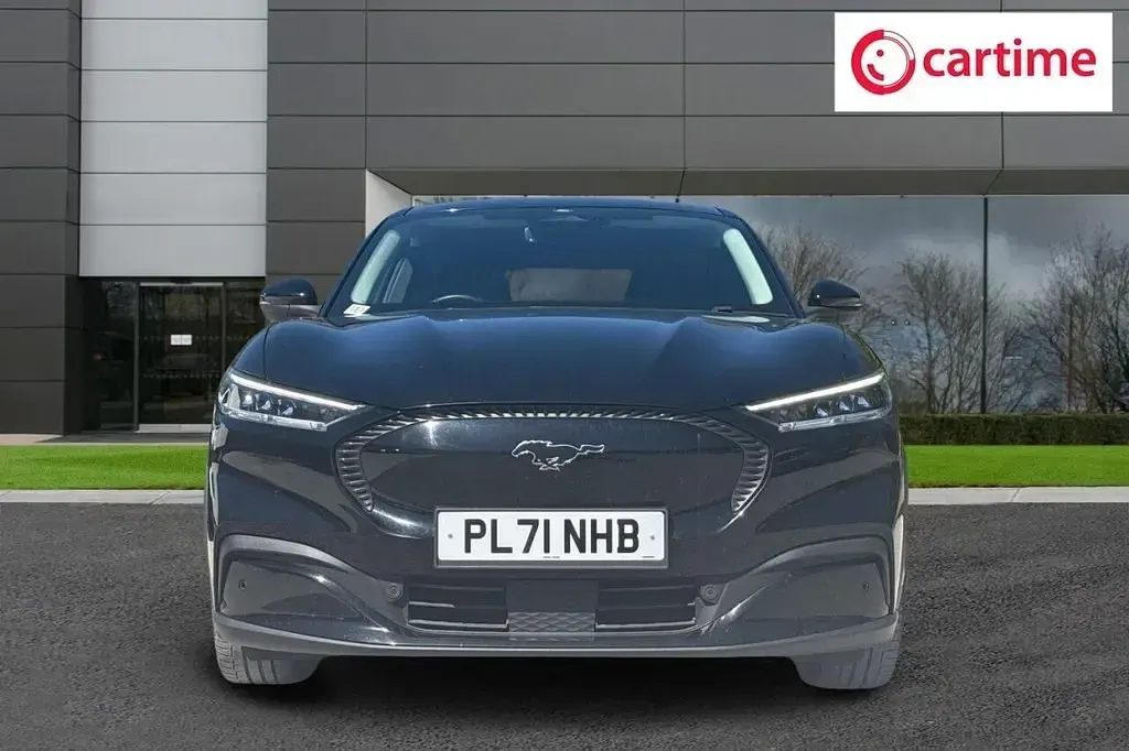 Begagnad Ford Mustang Standard Range 269 HK (197 kW) 2022 Svart Halvkombi