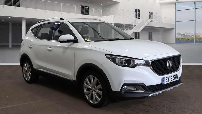 White Used 2019 MG ZS Excite Sedan | £11,000 (Fair price) - Image 1/4