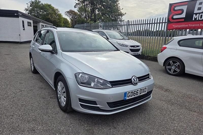 Silver Used 2016 VW Golf VII S Estate | £5,499 (Good price) - Image 1/1