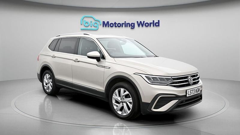 Used VW Tiguan Allspace S 150 HP (110 kW) 2023 Silver SUV