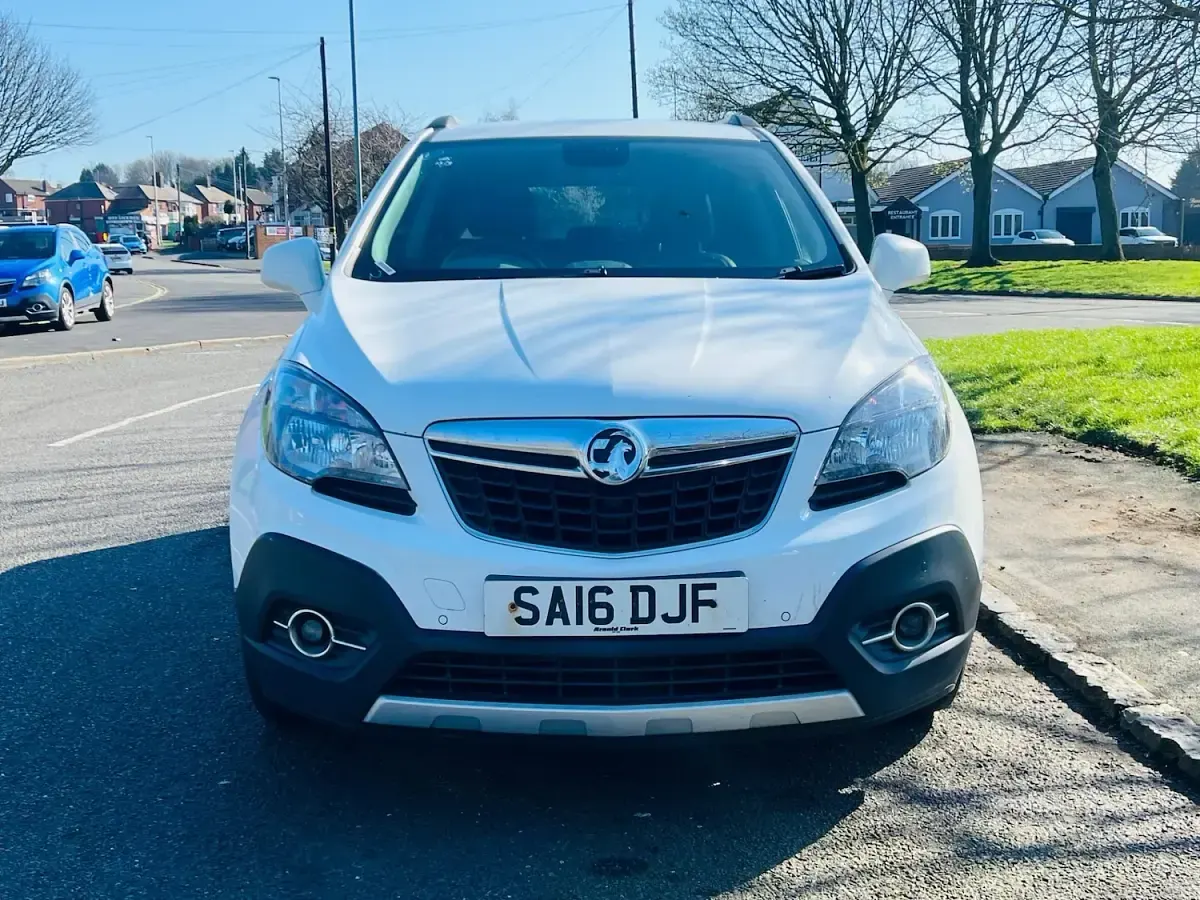 Used Vauxhall Mokka 2016 White SUV