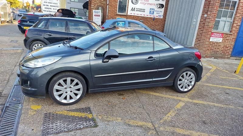 Used Peugeot 207 CC Allure 120 HP (88 kW) 2012 Grey Cabriolet