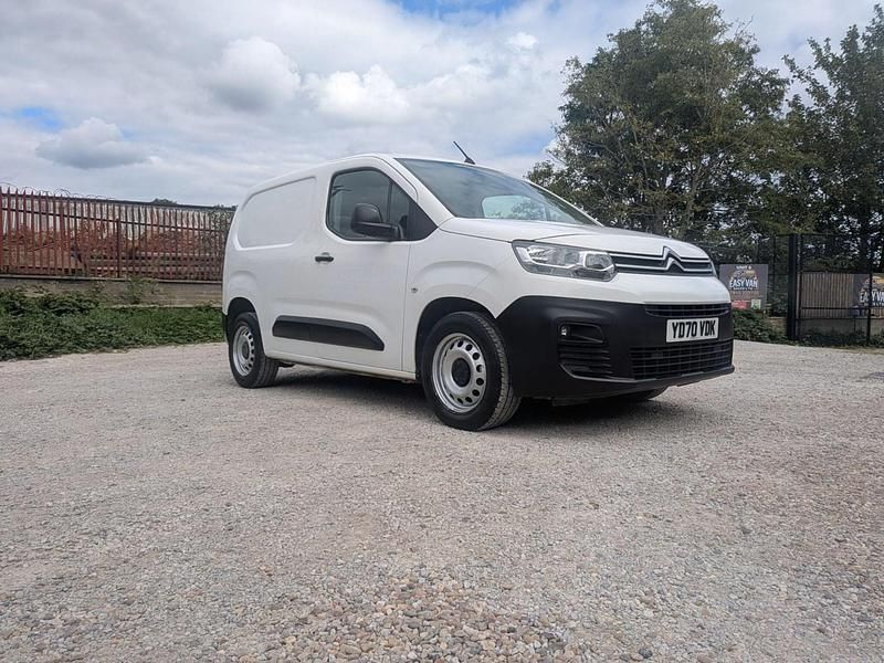 White Used 2020 Citroën Berlingo Start MPV | £5,695 (Fair price) - Image 1/3