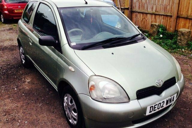 Used 2002 Toyota Yaris Hatchback | £1,399 (Good price) - Image 1/4