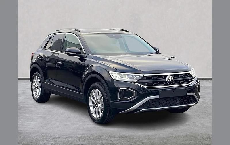 Other New 2025 VW T-Roc Match SUV | £27,099 (Good price) - Image 1/4