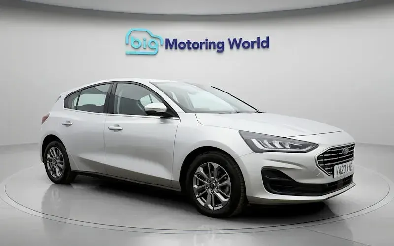 Used Ford Focus Titanium 125 HP (91 kW) 2023 Silver Hatchback