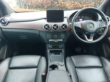 Used Mercedes B200 Exclusive 156 HP (114 kW) 2018 Black MPV