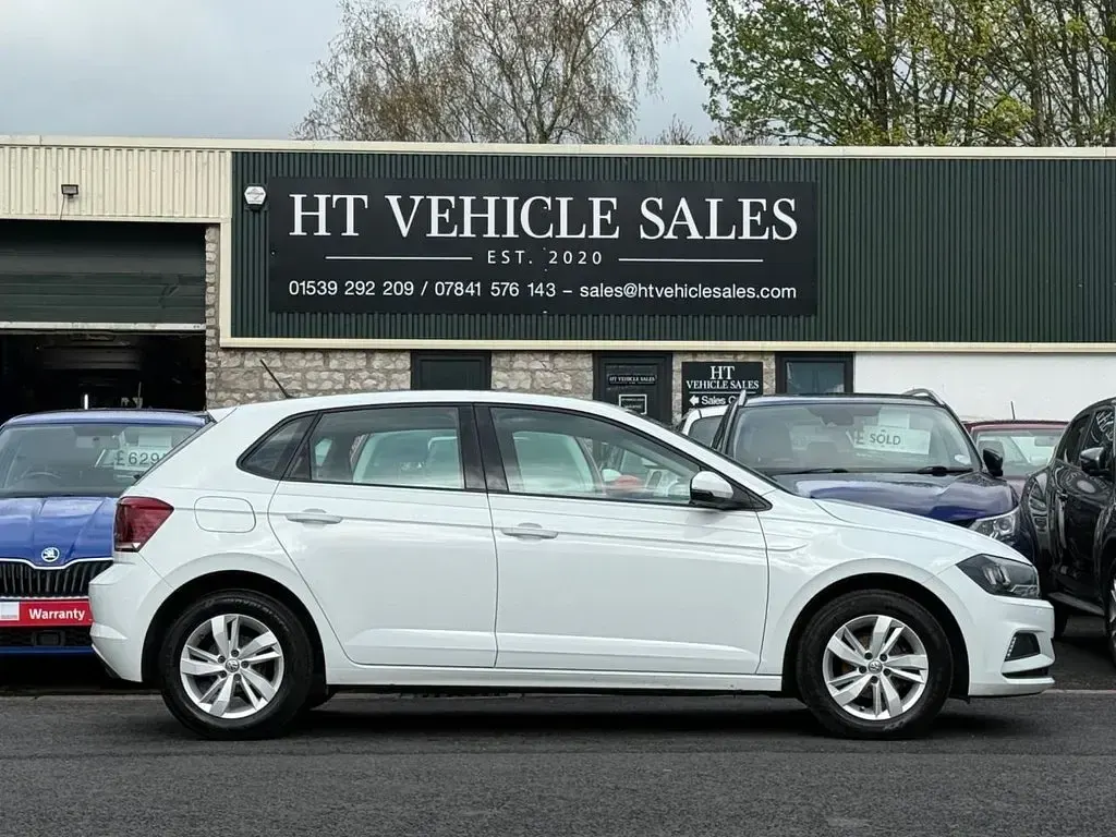 Used VW Polo SE 65 HP (47 kW) 2019 White Hatchback