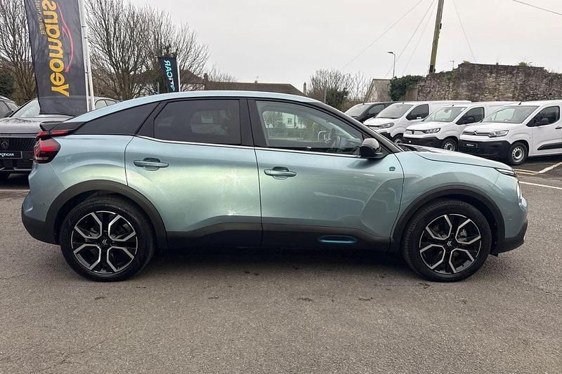 Used Citroën e-C4 Shine 100 kW (136 HP) 2023 Blue Hatchback