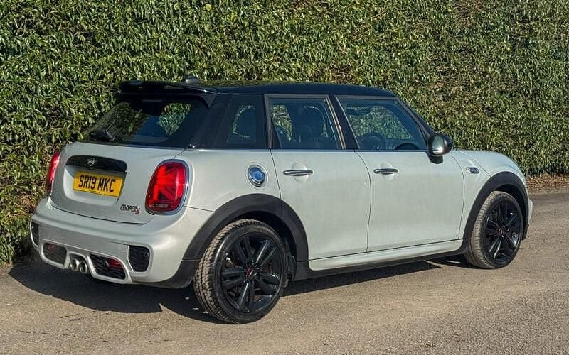 Used Mini Cooper S Hatch 192 HP (141 kW) 2019 Silver Hatchback