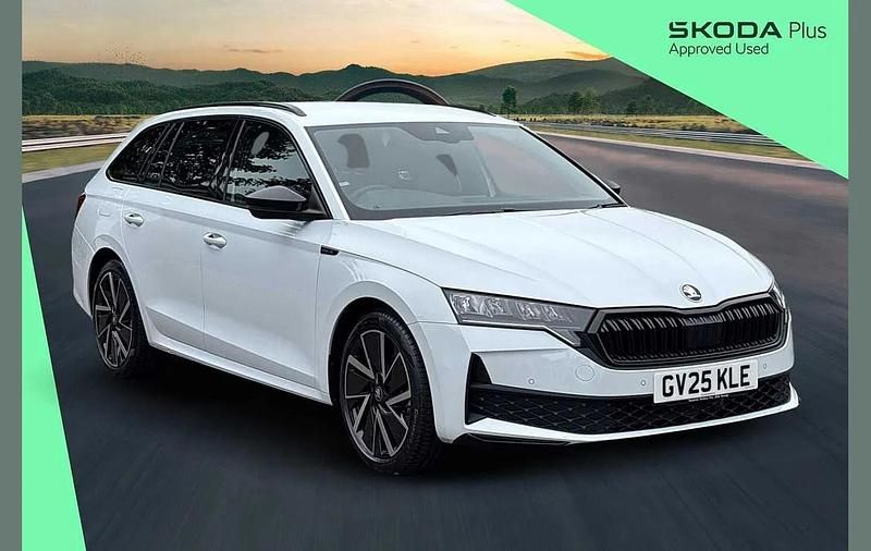 Moon white metallic Used 2025 Skoda Octavia SportLine Estate | £29,746 - Image 1/4