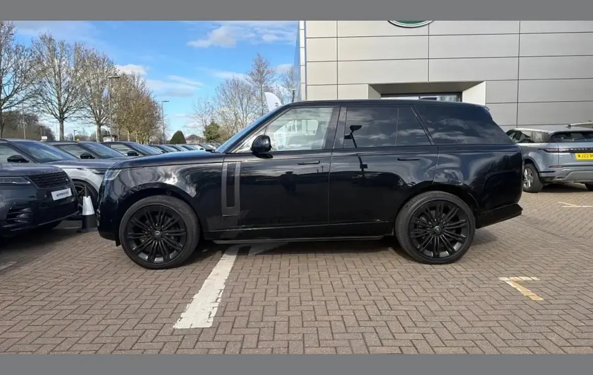 Used Land Rover Range Rover First Edition 350 HP (257 kW) 2023 Metallic  santorini black SUV