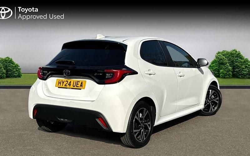 Used Toyota Yaris Hybrid Design 116 HP (85 kW) 2026 Hatchback