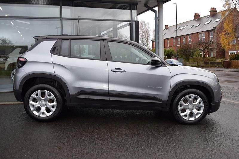 Used Jeep Avenger Altitude 114 kW (156 HP) 2024 Grey SUV