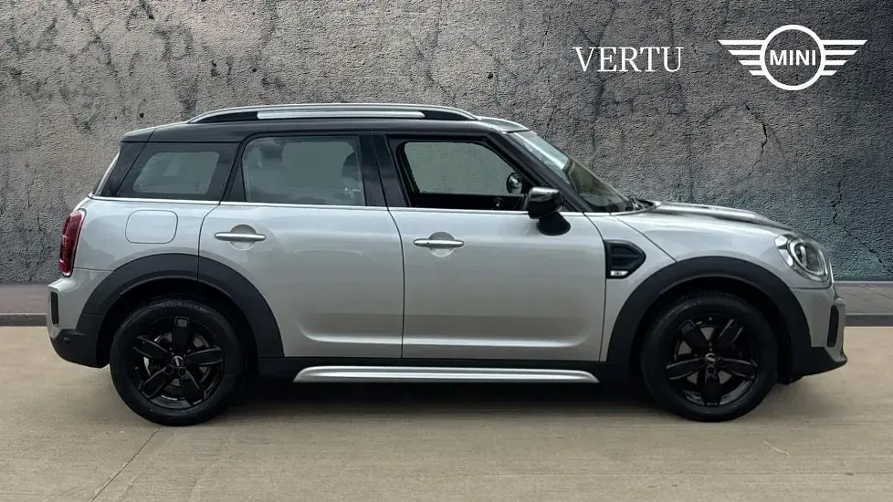Used Mini Cooper Countryman Classic 134 HP (98 kW) 2023 Silver SUV