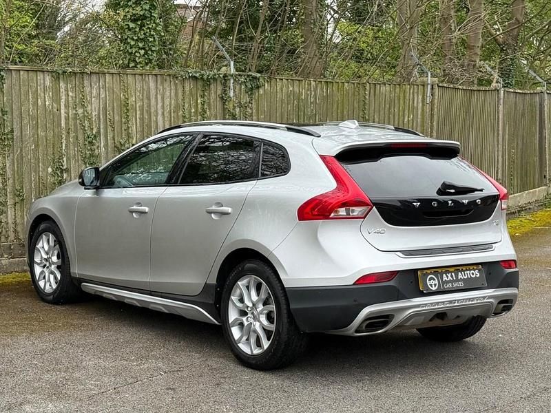 Used Volvo V40 Pro 2018 Silver Hatchback