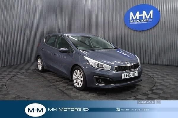 Blue Used 2016 Kia Ceed Hatchback | £6,495 (Fair price) - Image 1/4