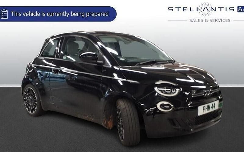 Used 2025 Fiat 500e La Prima Hatchback | £15,463 (Super price) - Image 1/1