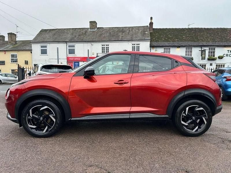 Used Nissan Juke N-Connecta 114 HP (83 kW) 2022 Red SUV