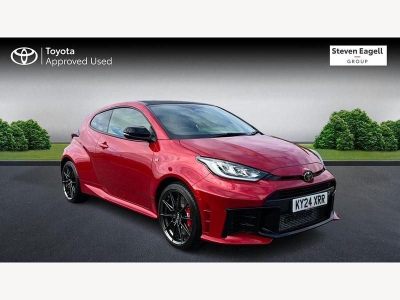 Used Toyota Yaris 2024 Red Hatchback