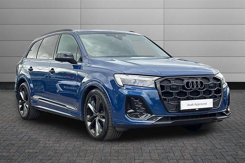 Used Audi Q7 Comfort 286 HP (210 kW) 2024 Ascari blue SUV