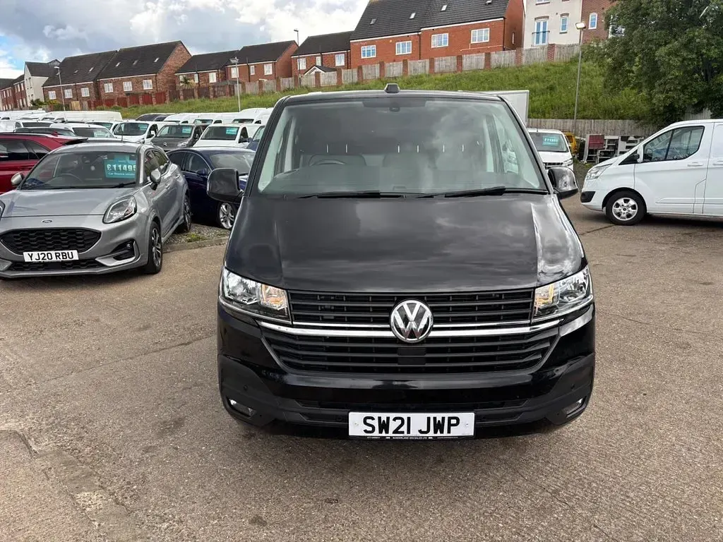 Used VW Transporter Highline 148 HP (108 kW) 2021 Black Van