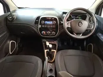 Second-hand Renault Captur Play 90 CP (66 kW) 2020 Gri SUV