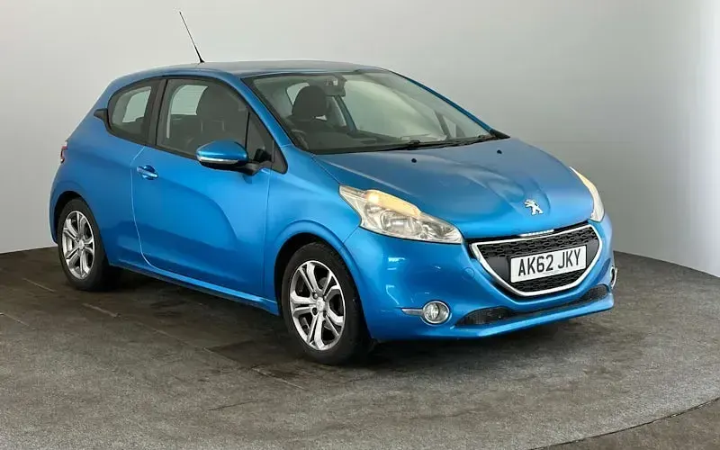 Used Peugeot 208 Active 82 HP (60 kW) 2014 Hatchback