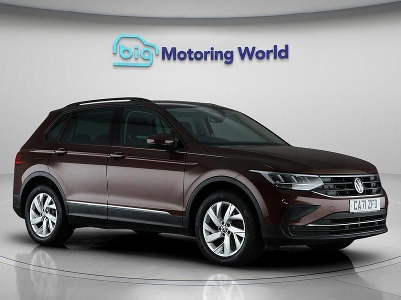 Bronze Used 2021 VW Tiguan Life SUV | £16,474 (Fair price) - Image 1/4