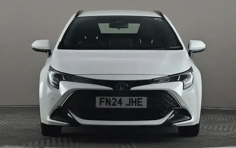 Begagnad Toyota Corolla 140 HK (102 kW) 2026 Kombi