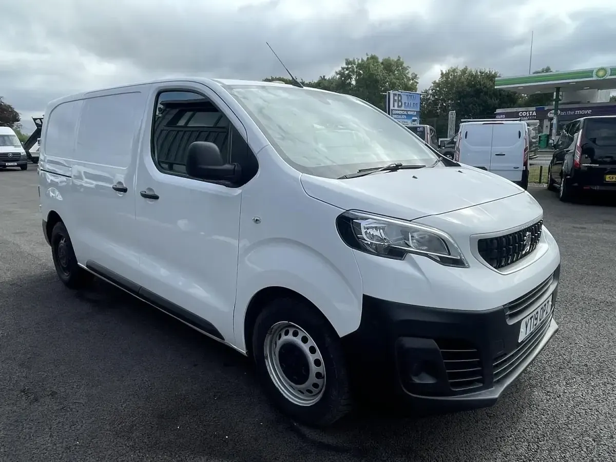 Used Peugeot Expert 2019 White Van