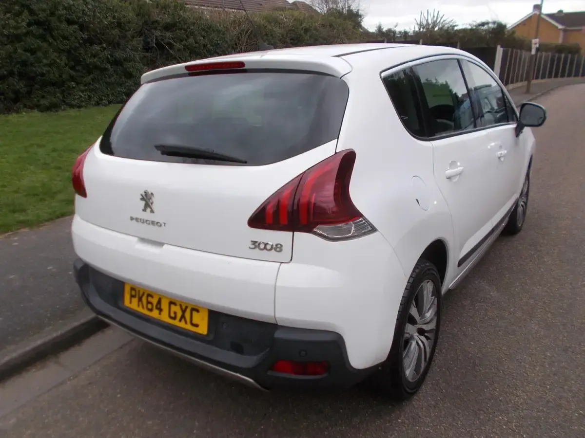 Używany Peugeot 3008 Active 2014 Biały Kombi