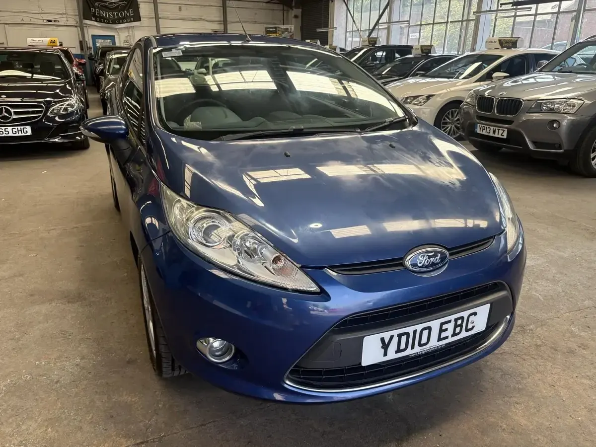 Used Ford Fiesta Zetec 82 HP (60 kW) 2010 Blue Hatchback