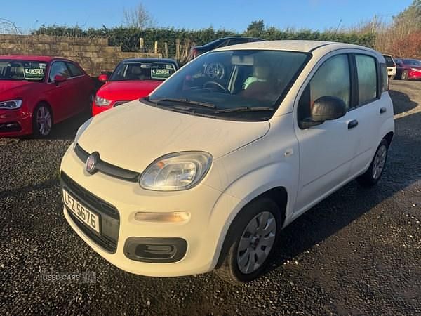 White Used 2012 Fiat Panda Pop Hatchback | £2,995 (Fair price) - Image 1/4