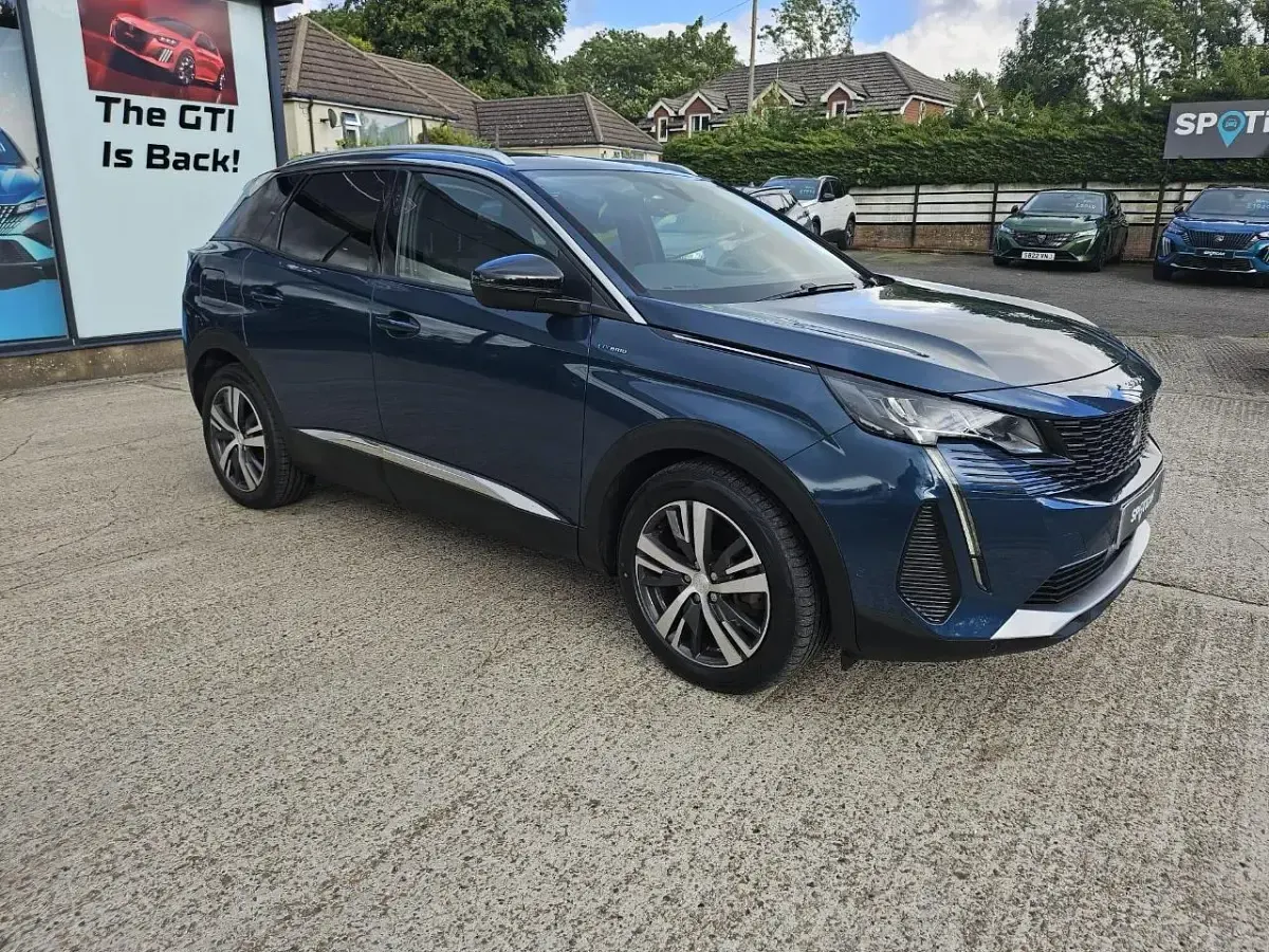 Used Peugeot 3008 Allure Premium 222 HP (163 kW) 2022 Blue SUV