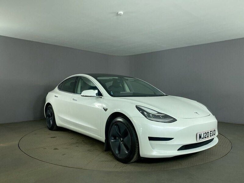 White Used 2020 Tesla Model 3 Standard Range Plus Sedan | £14,799 (Fair price) - Image 1/4