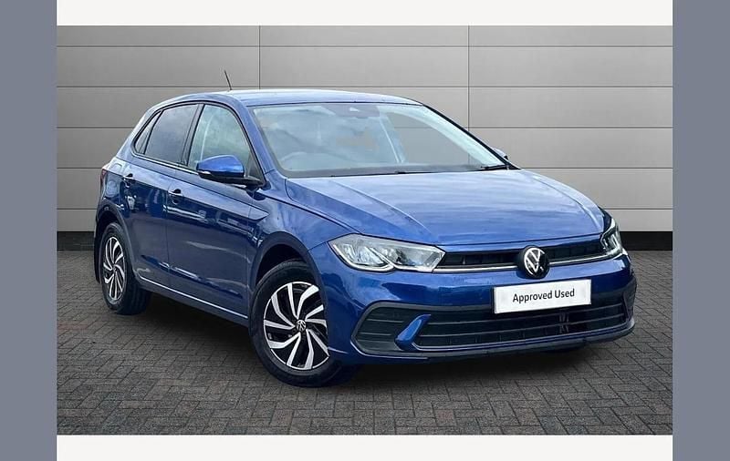 Used VW Polo Life 95 HP (69 kW) 2024 Blue Hatchback
