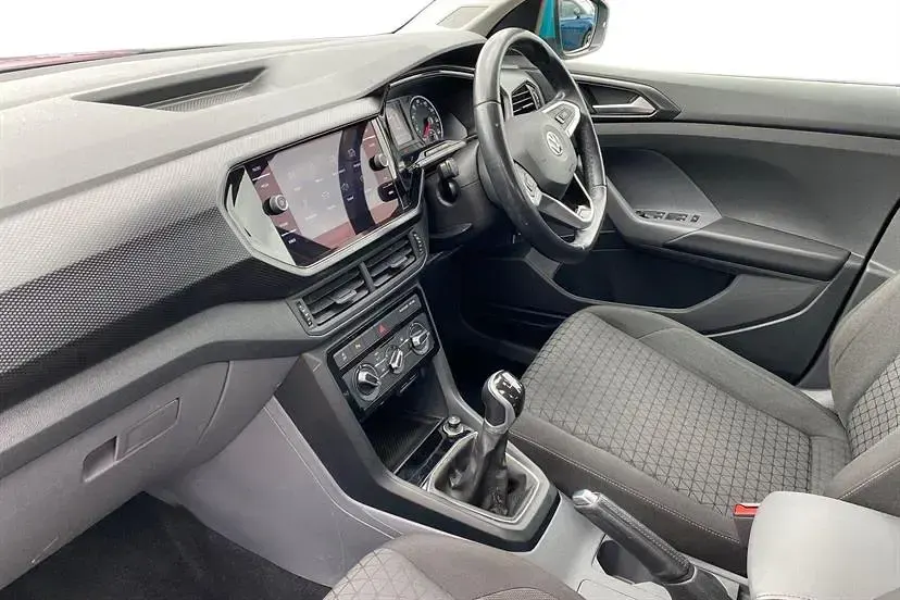 Used VW T-Cross SE 115 HP (84 kW) 2019 Makena turquoise SUV