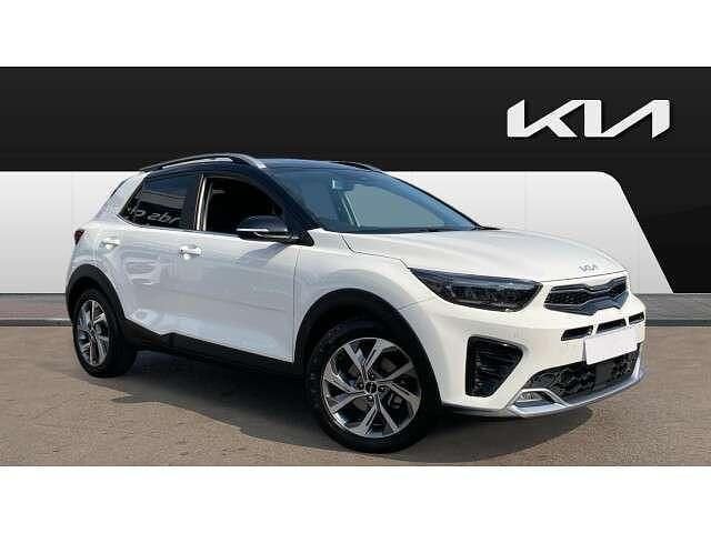White Used 2023 Kia Stonic 4 SUV | £19,275 (Fair price) - Image 1/4