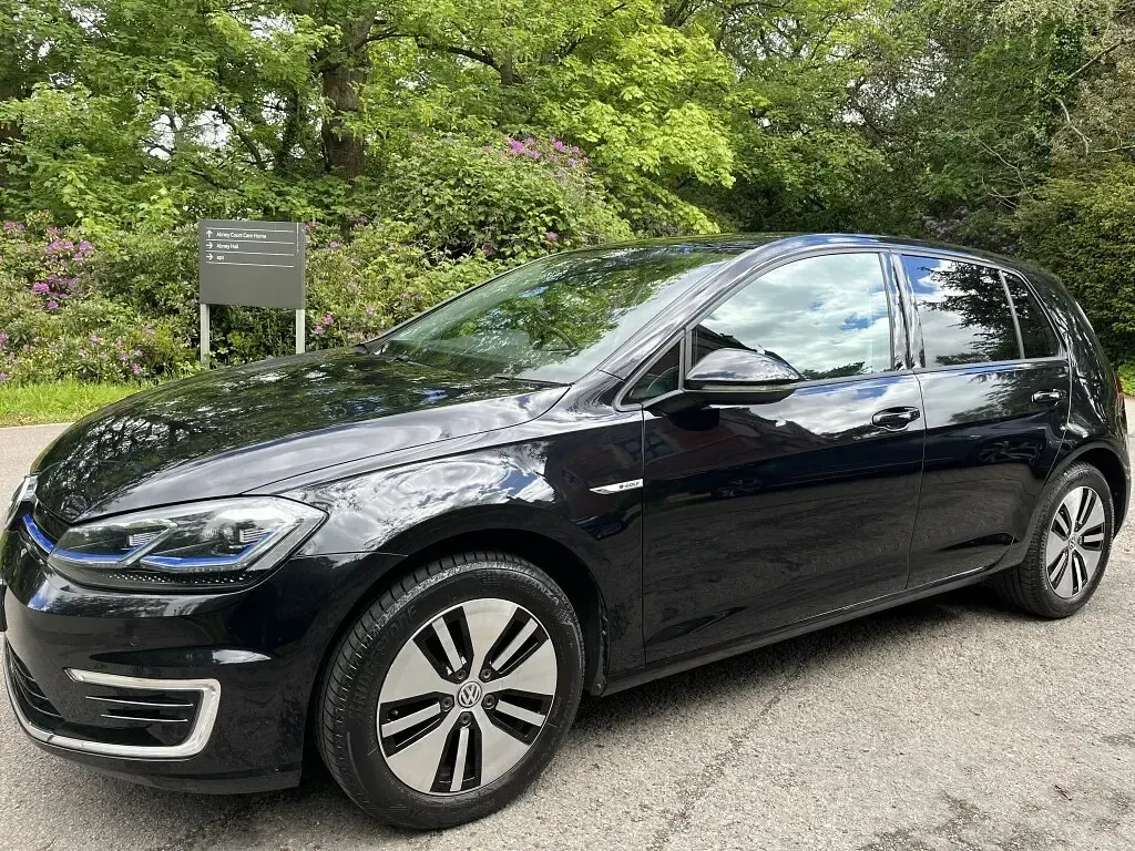 Used VW e-Golf 99 kW (135 HP) 2020 Black Hatchback