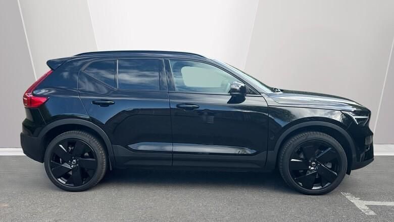 Usado Volvo EX40 Ultra 185 kW (252 CV) 2025 Negro SUV