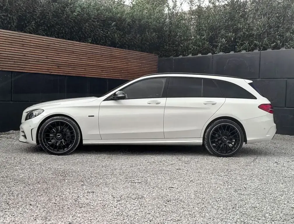Used Mercedes C300 AMG line 2021 White Estate
