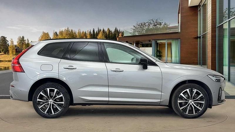 Used Volvo XC60 Ultra 250 HP (183 kW) 2025 Silver SUV