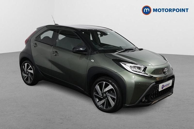 Green Used 2022 Toyota Aygo X SUV | £15,399 - Image 1/4