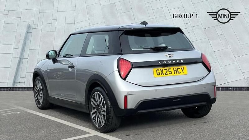 Used Mini Cooper Hatch 114 kW (156 HP) 2025 Silver Hatchback