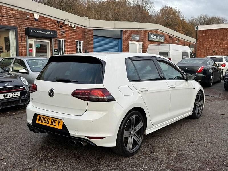 Used VW Golf VII R 2017 White Hatchback