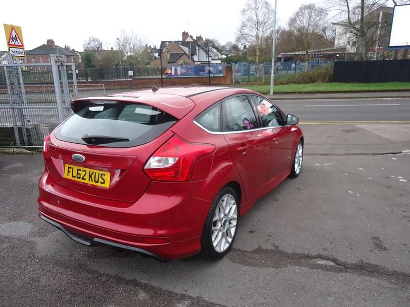 Used Ford Focus Zetec 2012 Red Hatchback